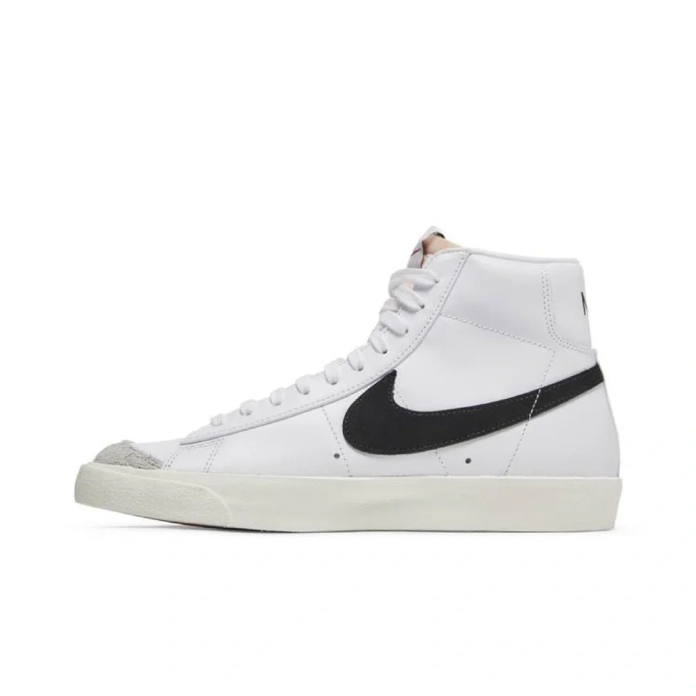 2019 Blazer Mid 77 Vintage White’Black like NEW! Only worn ONCE! 💕 - Picture 4 of 5